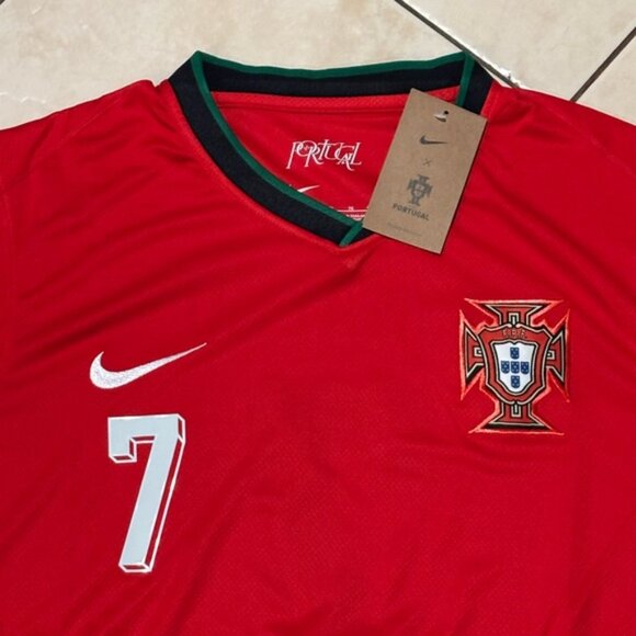 Al Nassr FC Portugal Cristiano Ronaldo Jersey # 7 , Unisex - Picture 5 of 16